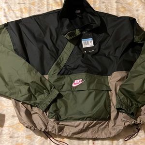 Nike Icon Clash Anorak Women's Windbreaker Jacket